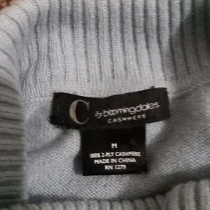 Bloomingdales 2ply cashmere sweater